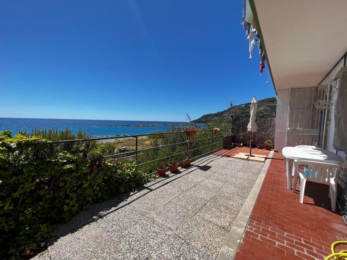 Suite A 2 Passi Dalla Spiaggia - ออสเปดาเลตตี ภายนอก รูปภาพ